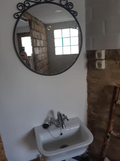 Precioso Apartamento Con A/A En Ruzafa Con Terracita Privada Y Acceso A Un Jardin, Para 2-3 Personas Valência Exterior foto